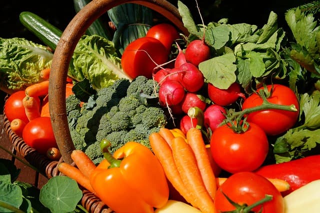 Épicerie en ligne : Comment choisir des produits de saison